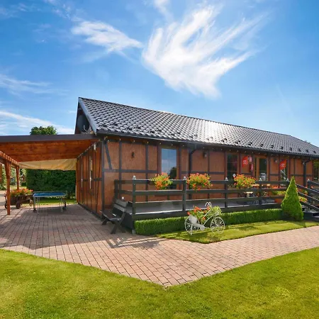 Cozy In Domaslawice With Swimming Pool Holiday home Darlowo